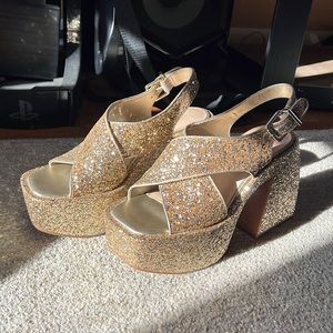 NEW Gianni Bini GB Gold Sparkly Platform Strappy Chunky Heel